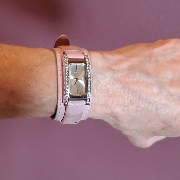 Guess Watch with Rhinestones! Leather band, has some wear. - Picture 5 of 7